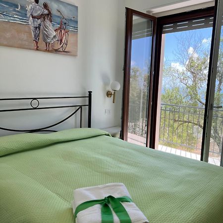 Hotel Dente Di Leone à San Mauro Cilento Extérieur photo